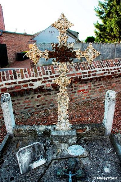 P1297_DSC04776GW.jpg - Croix  du « vieux cimetière »